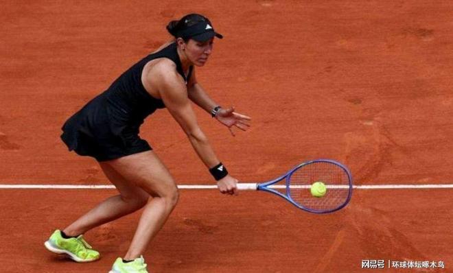 后防线整体 后防线整体