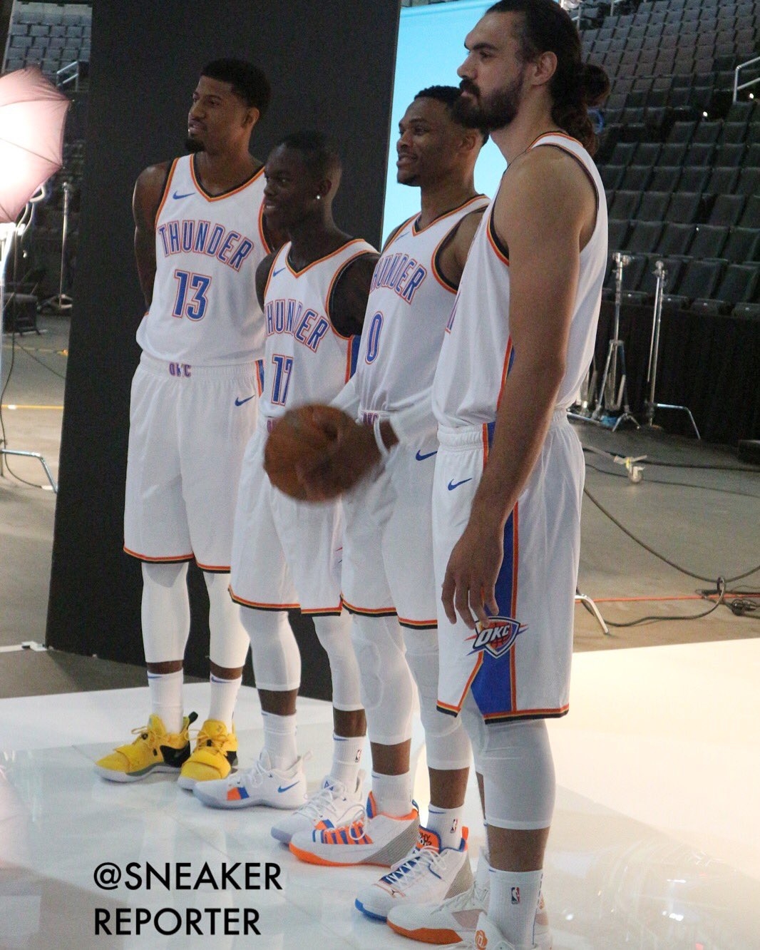 跨球场的持 跨球场的持